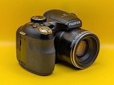 Fujifilm FinePix S2950 14