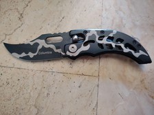 Coltello pieghevole militare