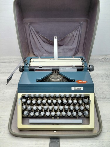 Erika model typewriter - model, 40