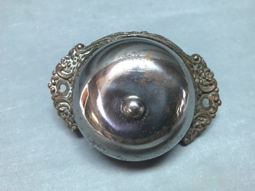 Antico campanello manuale