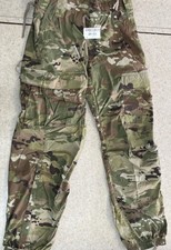 Pantaloni pantaloni nuovi con