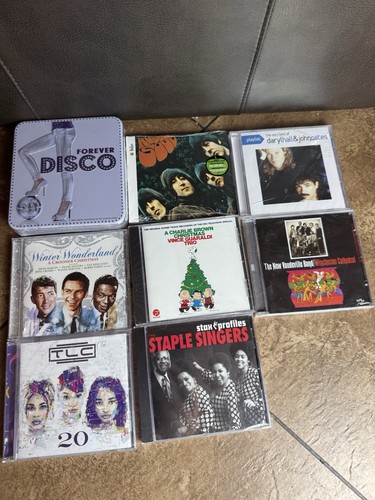 Lot factory sealed - of, cds
