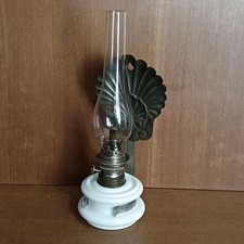 Ancienne Lampe À Pétrole