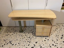 Scrivania in legno apribile con cassetti