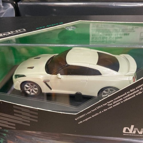Kyosho dnano nissan - 1/43,