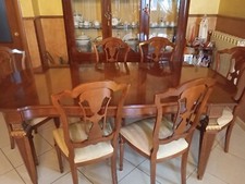 Tavolo sedie e credenza in legno stile liberty