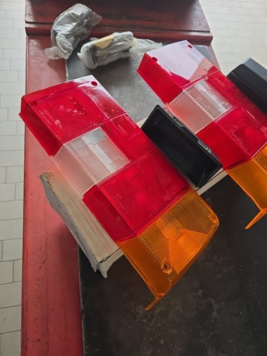 Plastica fanale posteriore - plastica,