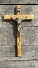 Crocifisso in legno di ulivo