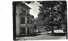 Cartolina Barga ( Lucca ) Largo Roma , Viaggiata 1955 Francobollo integro 