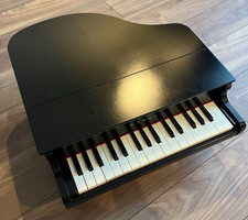 Kawai Mini Pianoforte a coda