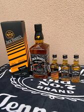 JACK DANIELS - BOUTEILLE + BOITE 2024 MCLAREN-MCL38 F1-+3 MIGNONNETTES EN VERRES