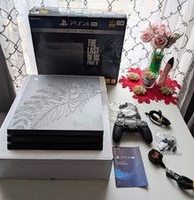 Sony PS4 Pro 1TB The Last of