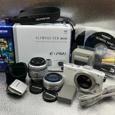 OLYMPUS PEN Mini E-PM1 Set di lenti bianche con torcia elettrica, due lenti...