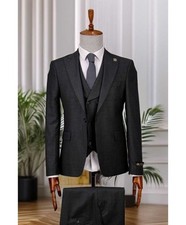 Abito nero con - gilet,