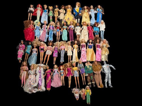 Enorme barbie altre lotto - barbie/altre,