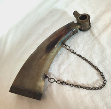 Corno porta polvere da sparo