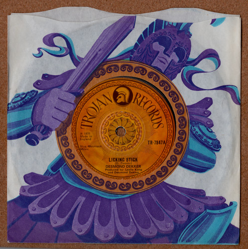 1st press desmond - 1st, press.