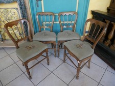 4 sedie in noce, Piemonte