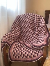 Plaid rosa-viola-bianco misto lana-acrilico fatto a mano (uncinetto)