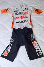 Completo ciclismo MGKvis Dal