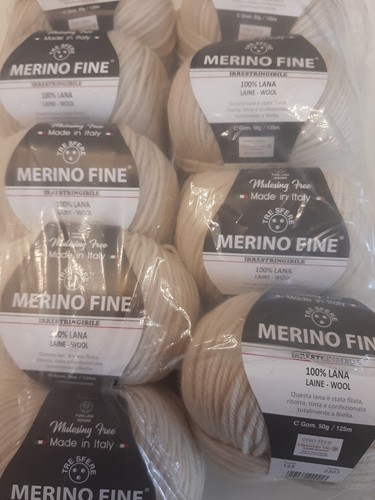 Gomitolo 50gr pura lana merino - pura,