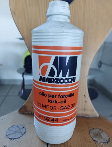 Confezione olio forcella - confezione,