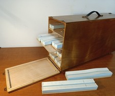  Cabinet De Curiosites