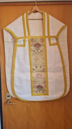 Pianeta sacerdotale bianca - pianeta,