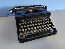 MACCHINA DA SCRIVERE  EVEREST Mod. 90 Vintage  NERA