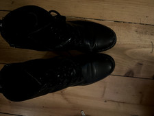 anfibi neri Primadonna ben usati