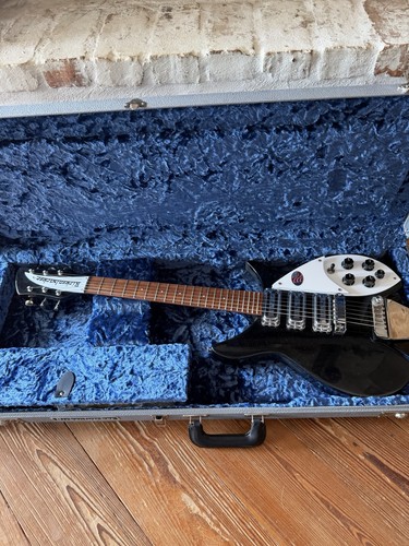 Electric guitar rickenbacker - guitar,