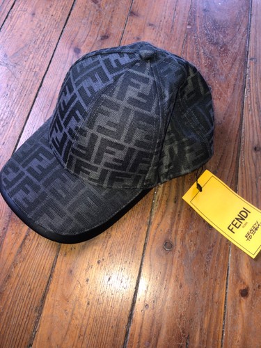 Casquette fendi noir - casquette, ff