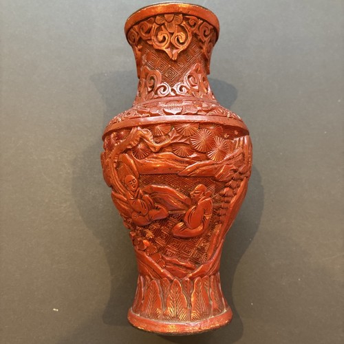 Vaso cinese laccato cinabro