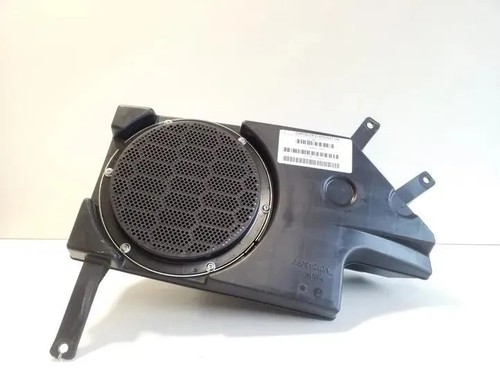 Jeep cherokee subwoofer - jeep,