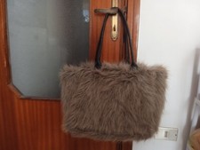 Borsa a spalla grigia in vera pelle e pelliccia sintetica donna