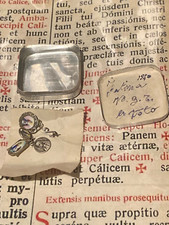 RARE ANCIENT RELICS Fatima / Bernadette : ex-voto enamelled hand painted medals