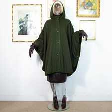 Mantello con cappuccio in lana