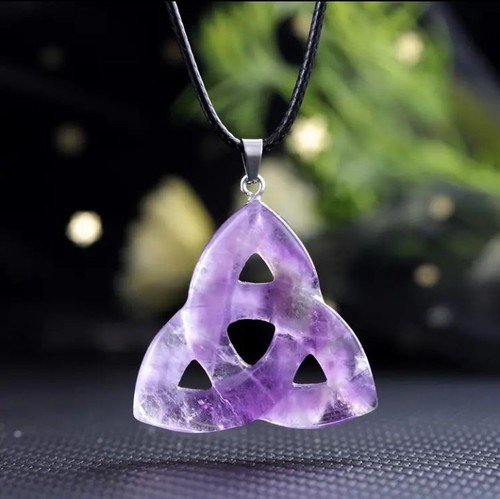 Collana ciondolo amuleto nodo