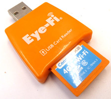 SanDisk Eye-Fi 4 GB Classe 4 - Scheda SDHC - (SDSDWIFI-004G-X46) + Lettore di schede USB