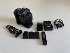 Canon 7D Mark II incl. impugnatura batteria