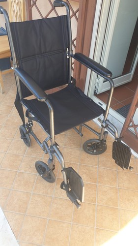 Sedia rotelle pieghevole - sedia,