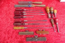 Conjunto Di Vecchi Attrezzi