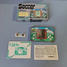 GAKKEN SOCCER LCD HANDHEALD CARD GAME WATCH  NUOVO IN BOX MAI USATO NEW