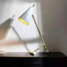 Lampada da tavolo fatta a mano