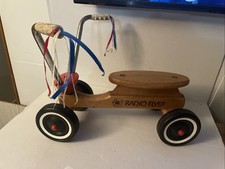 Triciclo volantino radio