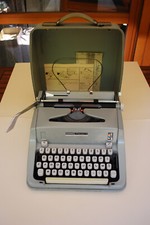 MACCHINA DA SCRIVERE HERMES