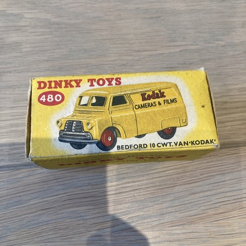 Dinky toys bedford van - toys,