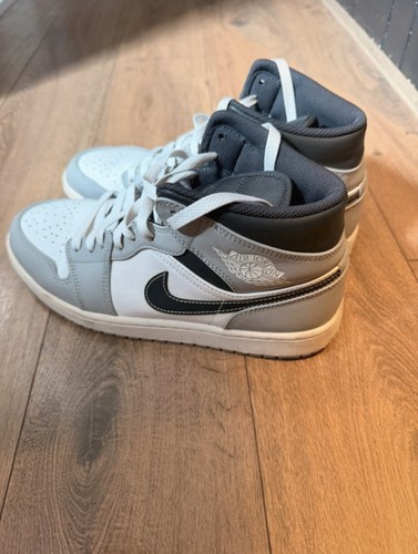 Air jordan mid - jordan,