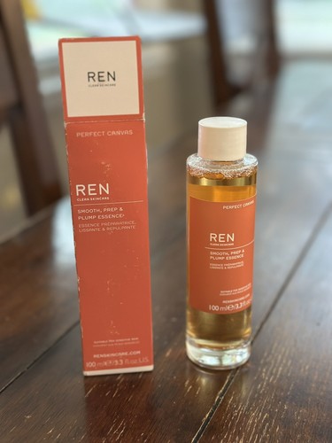 Ren clean skincare - ren, essenza