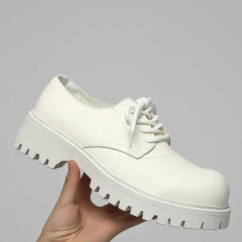 Scarpe uomo stile britannico